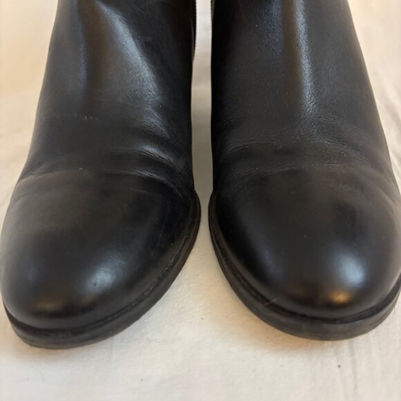 Vince Camuto Peamer Black Leather Ankle Boots with Strap/Buckle Size 8M - Picture 5 of 12